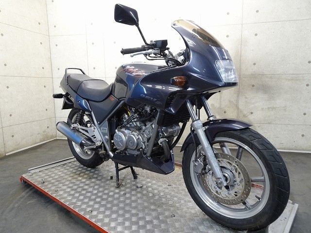 ゼルビス/ホンダ MC25 1992年モデル ノーマル ハーフカウル Vツイン