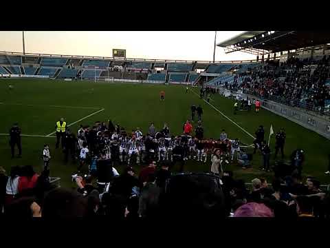 Celebración del Badajoz tras ganar el derbi ante el Mérida por 4-2.