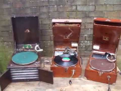 The Colonel Compares : HMV portables PAAO, Teak ,Model  100 and Model 101