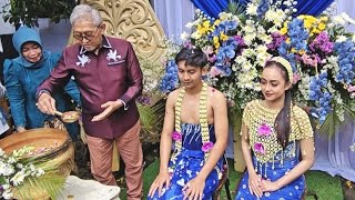 Download lagu Panembahan Agung Tedjowulan menghadiri Tradisi Padusan Umbul Tirtomarto Pengging Boyolali 2026 mp3 Download lagu Panembahan Agung Tedjowulan menghadiri Tradisi Padusan Umbul Tirtomarto Pengging Boyolali 2026 mp3