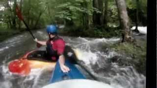 preview picture of video 'Saluda River 8000 cfs -- Creek Line Kayak Carnage'