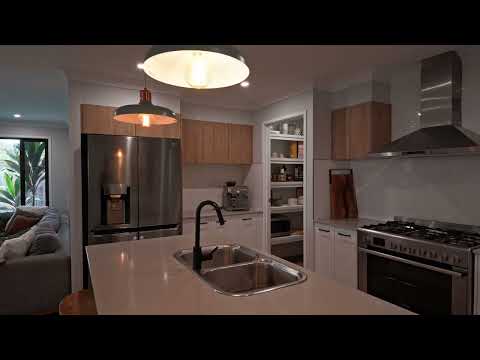 63 Meredith Crescent, Baringa, QLD 4551, 4房, 2浴, House