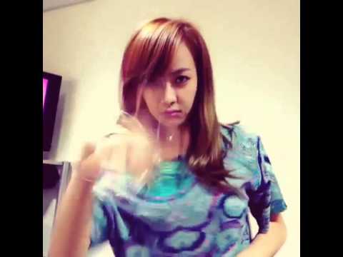 130811 - f(Amber) Instagram Video Update with f(Victoria)