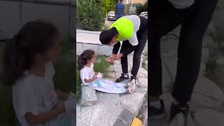 واحد دخل عامل غرفة أخته وهي نايمه 😂😭 #ترند_السعودية Watch HD Mp4 ...