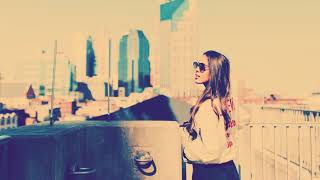 Andrey Azizov - Feel Like (feat. Chloe Gendrow)