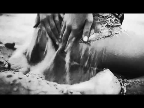 Bassbottle - Sweat Together (melodic Hardtechno)