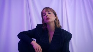 Lùisa – New Woman