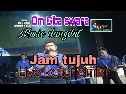 At 7 the stage opens. The orchestra action melayu OM GITA SWARA SHOW IN JAMBI CITY