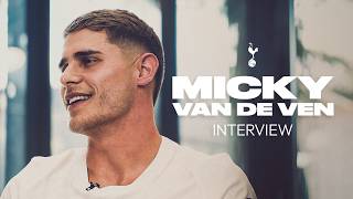 Download lagu “It feels like home.” | Micky van de Ven signs new deal at Spurs! mp3
