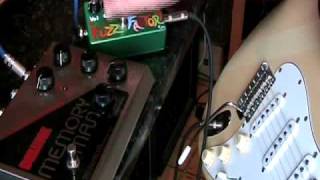 Video thumbnail for Zvex Fuzz Factory Clone by blondegraemey