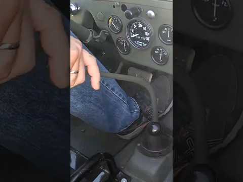 4low. Wow 😮That's a a lot of torque! #cj2a #shorts #4low #JOTR #willys #vintage