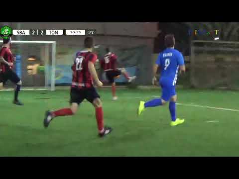 5 SIN BANDERA FC VS TONY MONTANA FC 3 - F8 "B" Viernes - 06/10/2017