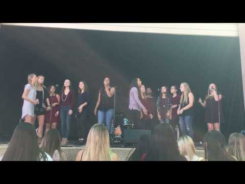 The Femmatas perform "No Diggity" from Pitch Perfect