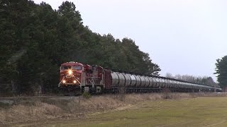 preview picture of video 'CP 8793 at Alliston (28DEC2014)'