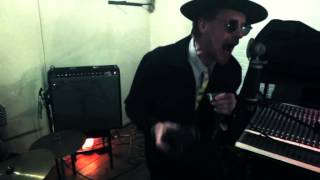 Son of Dave performing Black Betty