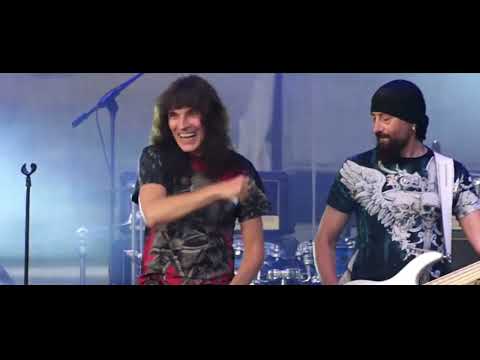 Kempes - Ziua Vrăjitoarelor(with lyrics)