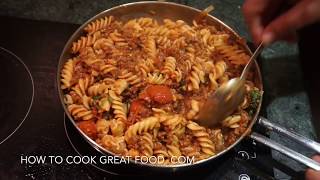 Easy Ground Beef Tomato Pasta Recipe - Meat sauce