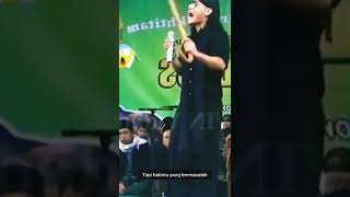 Download lagu Bukan Status Yang Salah Tapi Hatimu Yang Bermasalah (Gus Miftah) #Shorts mp3