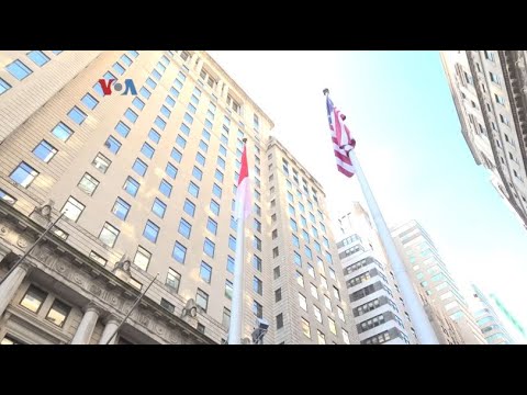VOA - BENDERA MERAH PUTIH PERDANA BERKIBAR DI NEW YORK