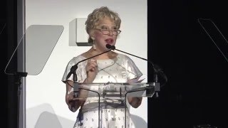 Bette Midler welcomes guests to the 2014 Golden Heart Awards