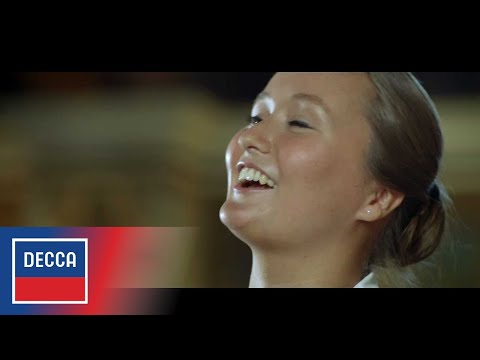 download lagu mp3 mp4 Julia Lezhneva, download lagu Julia Lezhneva gratis, unduh video klip Julia Lezhneva
