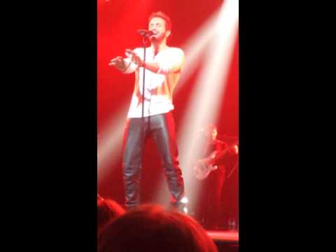 Pablo Alborán Movimientos de Caderas 7 nov 2015