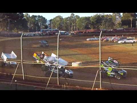 Carrick Speedway 23/2/19 // Sprintcars Heat 2