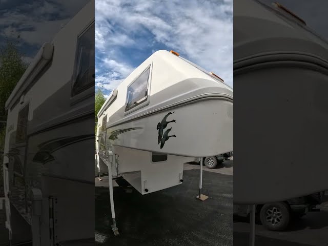 2017 Northern Lite Special Edition 10.2 in Travel Trailers & Campers in Kelowna