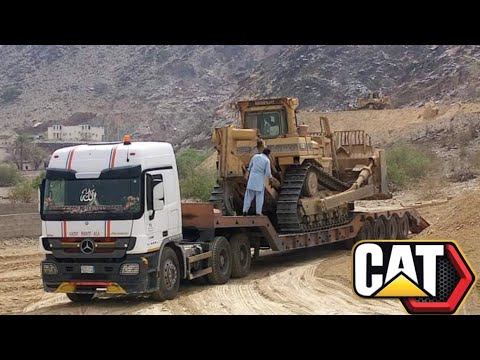 How to Loading Cat D9R Bulldozer into Mercedes Trailer || Bulldozer ko kaise load kiya