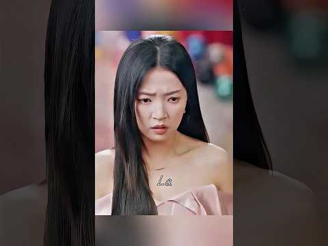 Cette femme pouvait prévoir l’avenir, et tout ce qu’elle faisait était pour se sauver elle-même.