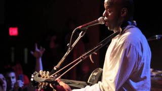 Shad- Rock To It (Wood & Wires Live)