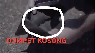Download lagu Status WA Lucu || nangis karena dompetnya kosong mp3