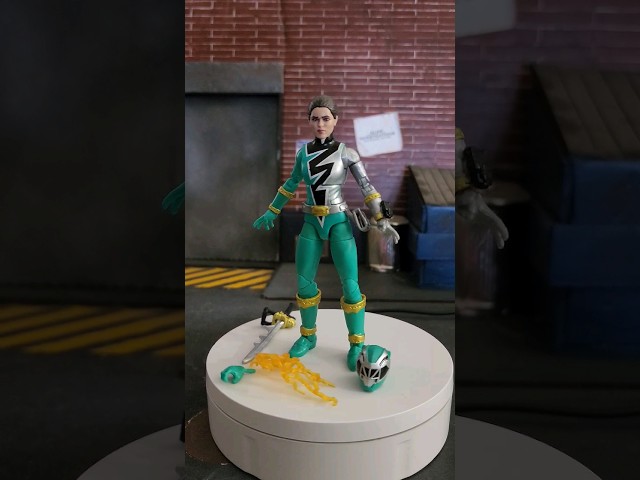 Vídeo relacionado con Power Rangers Lightning Collection, Figura Ranger Verde Dino Fury de 15 cm