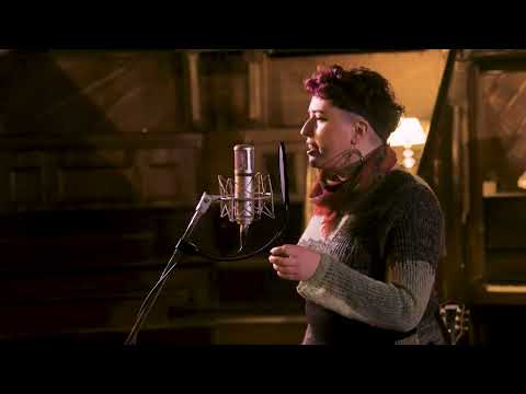 Kirsty Law - The Roar