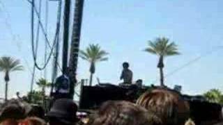 Kid Sister &amp; Flosstradamus - &quot;Telephone&quot;