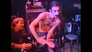 The Mothers Of Invention - Don't Eat The Yellow Snow (1974)