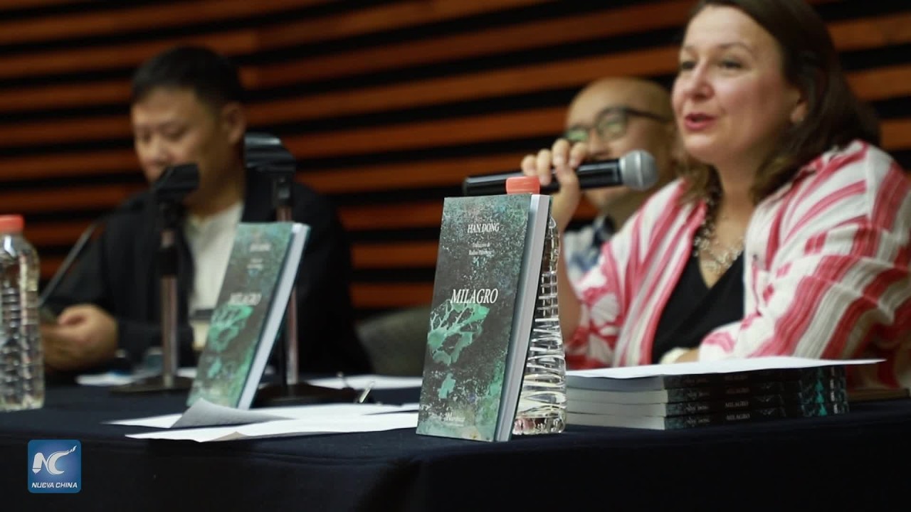 Autores chinos intercambian en México ideas sobre poesía