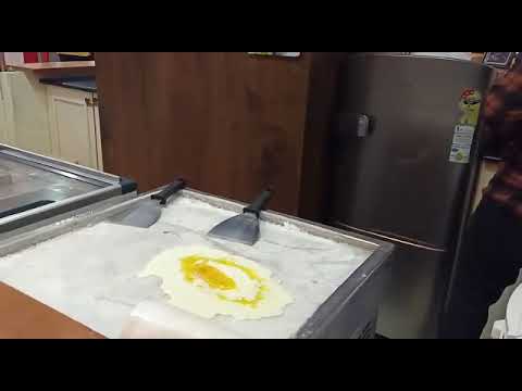 Elyas and Eyad watching How he doing Ice cream rolls