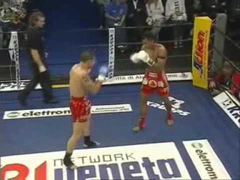 Sasa Jovanovic AUT vs Kaopomlek TH 2007 Thailand