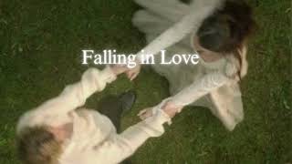 playlist | falling in love