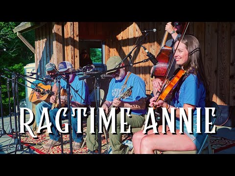 Wayne Henderson & Friends - 2023 Festival & Guitar Competition