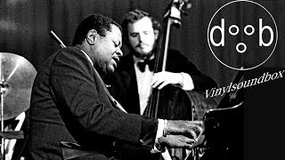 Oscar Peterson - Love For Sale