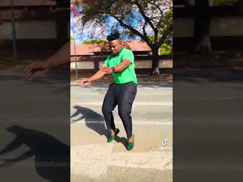 molaza o kae. bitsa molaza #lekompo #dance #trendingshorts #duet