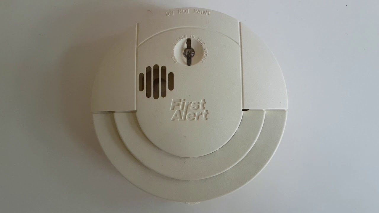 Let op hele oude rookmelders bij senioren thuis