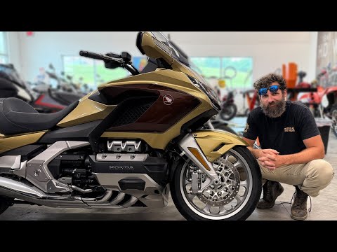 You WILL NOT believe what the new Goldwing can do