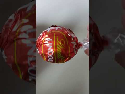 Lindt Lindor - Milk Chocolate Truffle