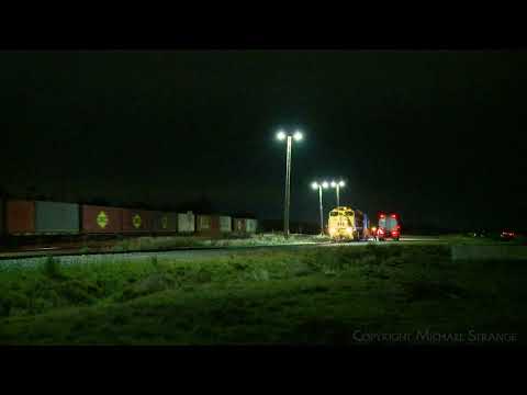 2PM5 Pacific National Freight Train & Locomotives Refuelling At Night (8/8/2024) - PoathTV Railways