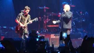 Stereophonics and Sir Tom Jones - Mama Told Me Not to Come - Manchester MEN November 2013
