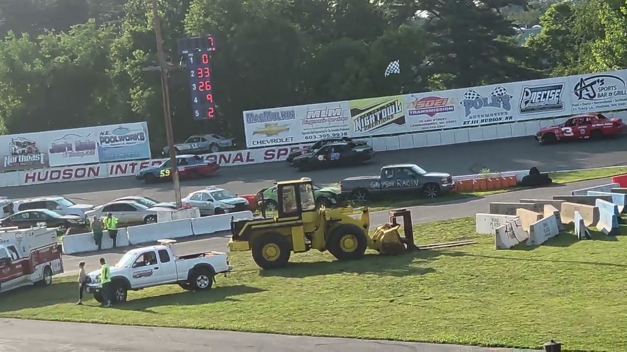 Hudson Speedway - Crown Vics Feature 6-28-26