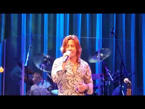 Tony Davich and Rochon Westmoreland start out